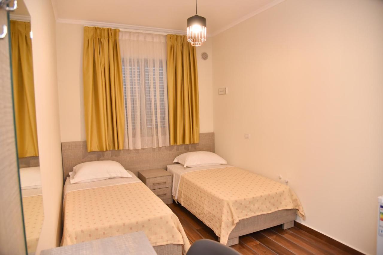 Hotel Imperiale Durres Exterior photo